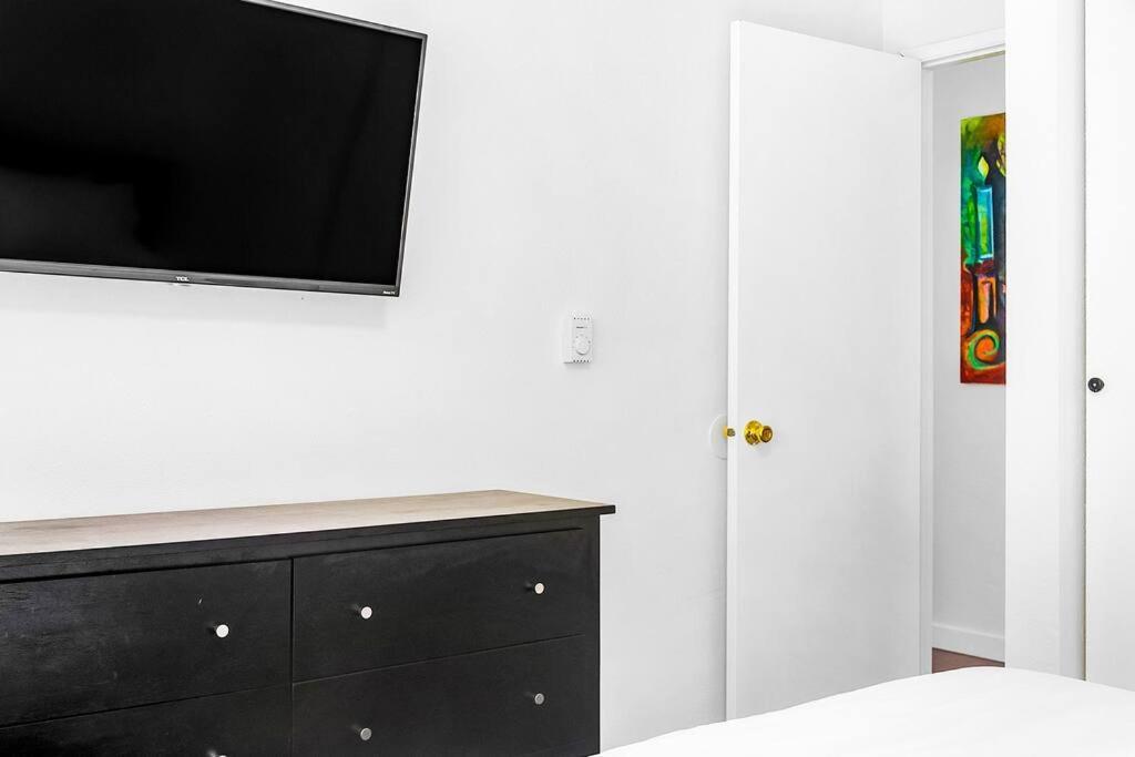 Апартаменты Seattle Cloud 2Br Prime Location Экстерьер фото